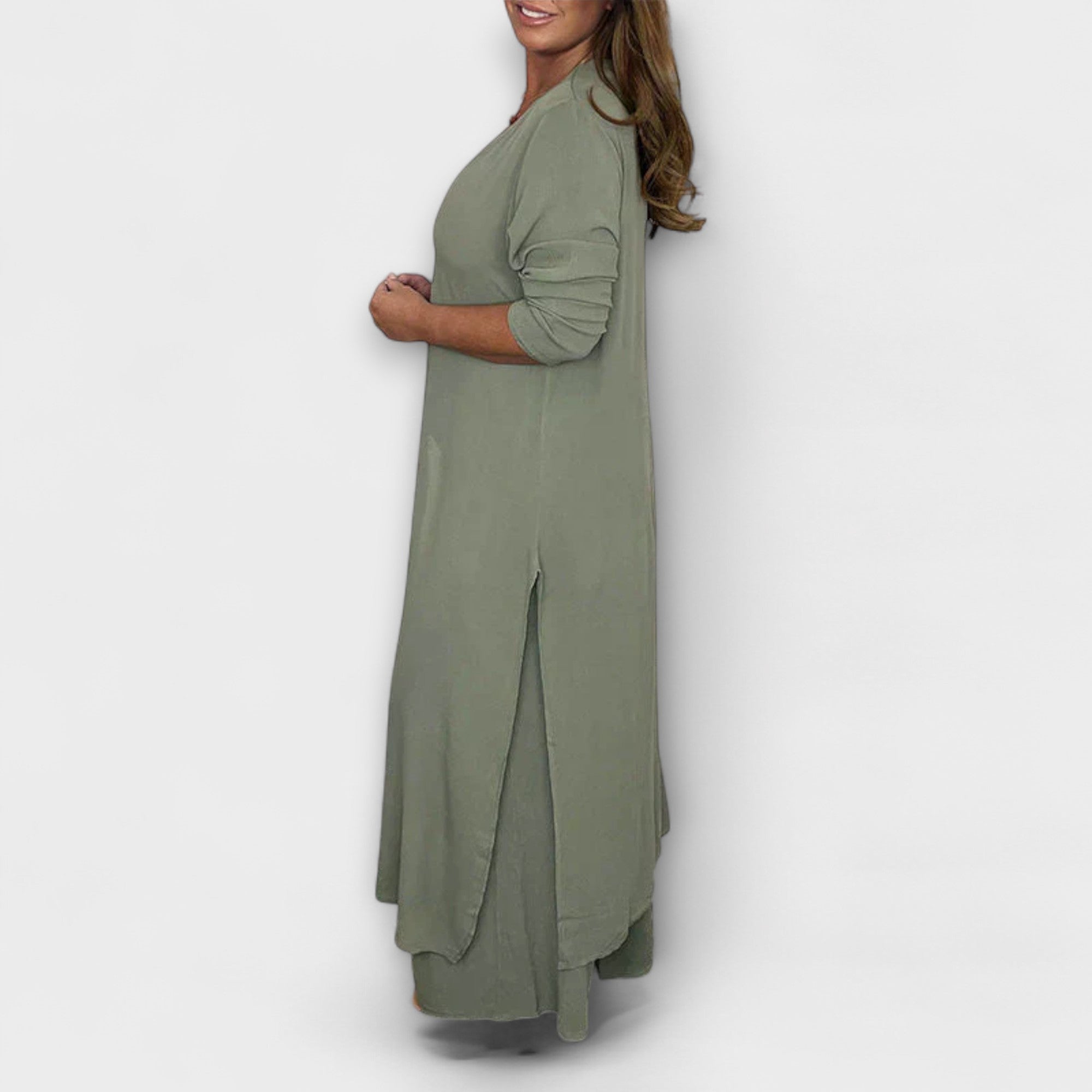 Elegant three-piece outfit for women