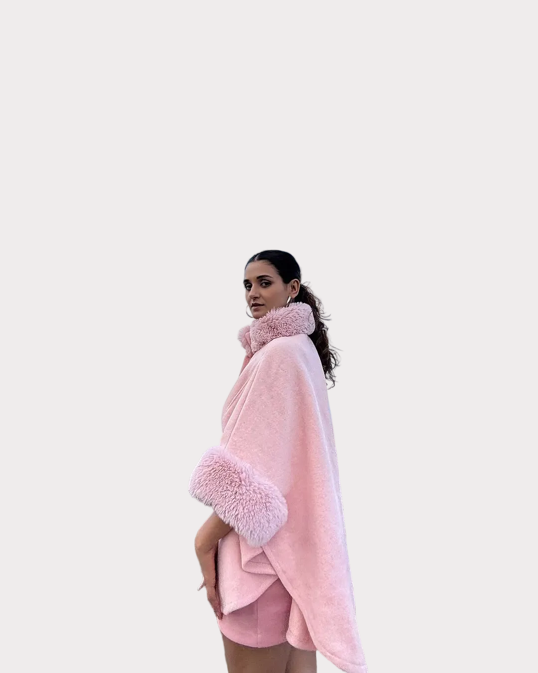 Leilany | Luxury Winter Capes with Fur Details in Pink