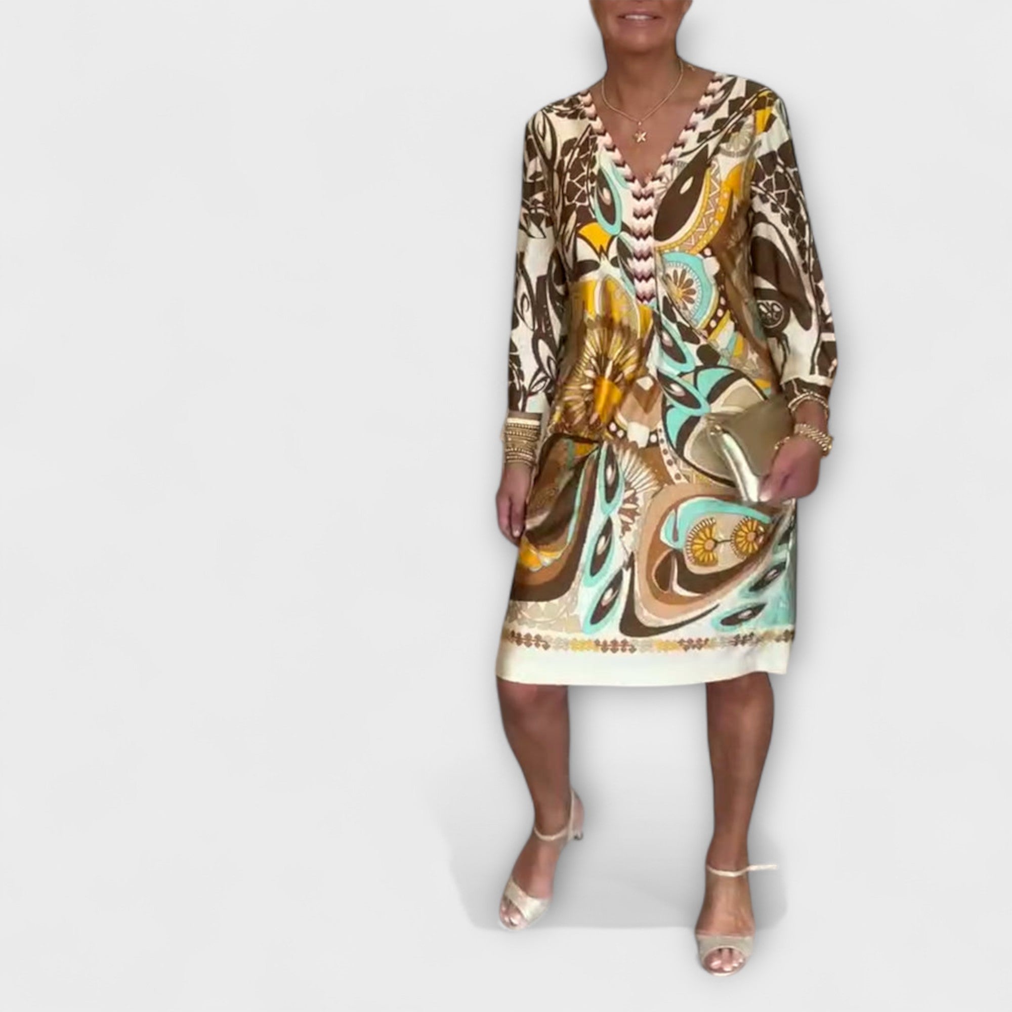 Volné šaty s výstřihem do V (retro design)