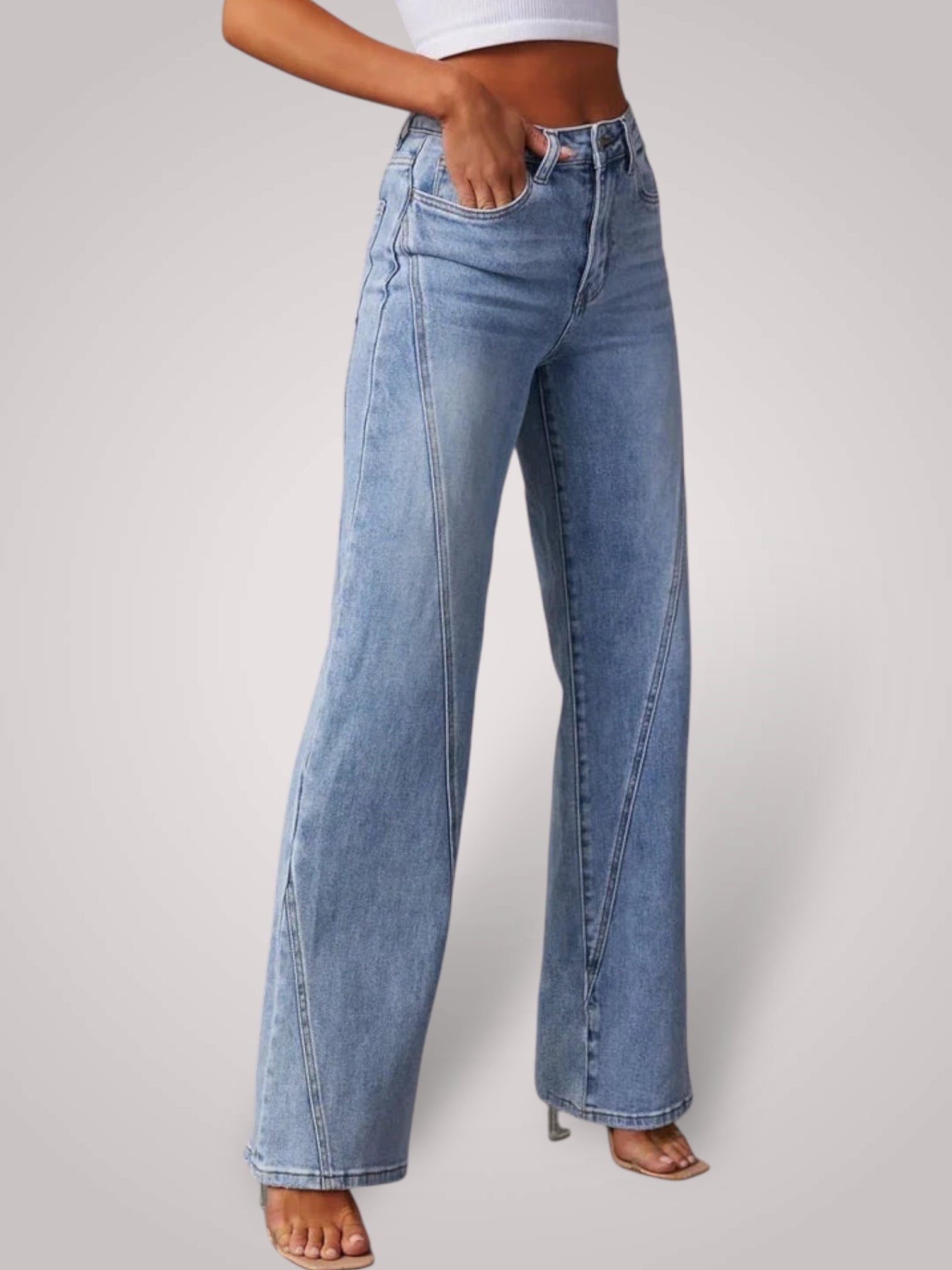 Lova | Mid-Rise Wide Leg Jeans