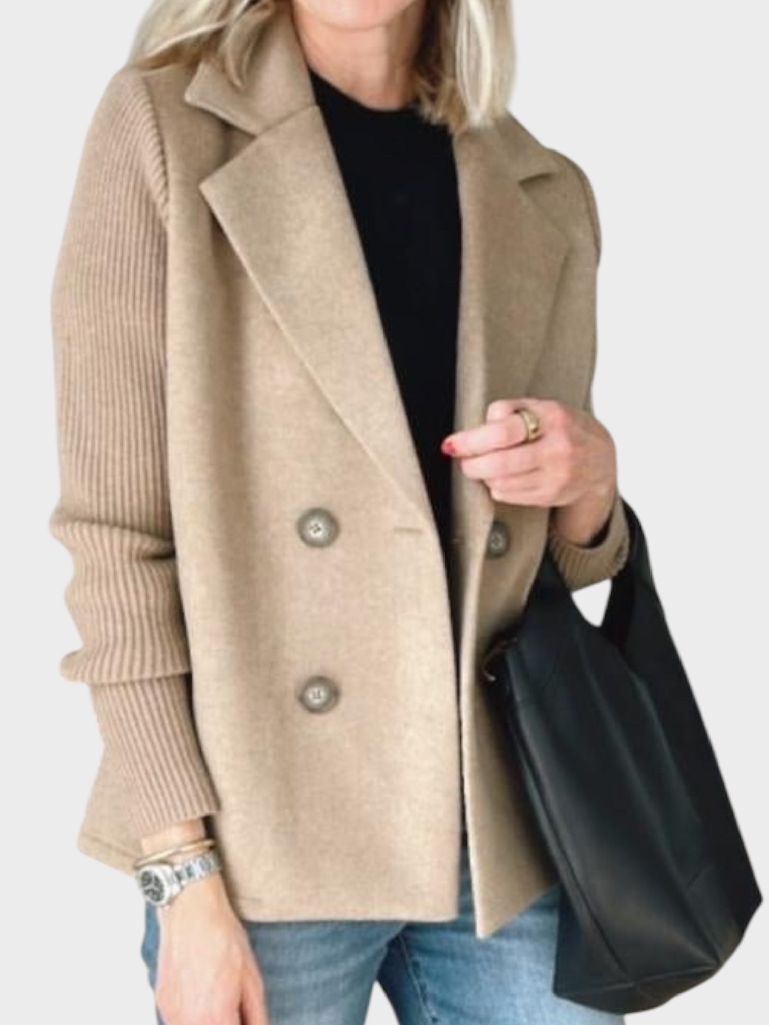 Elegant jacket with knitted sleeves