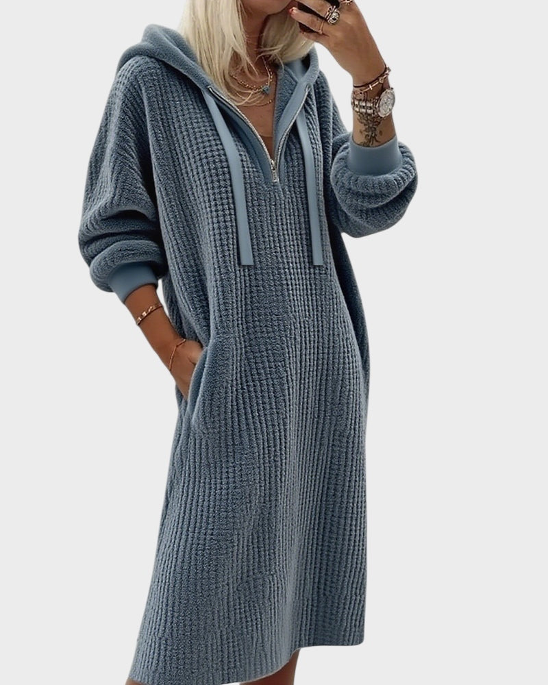 Ležérní pletené mikinové šaty s kapucí a vzorem včelí plástve