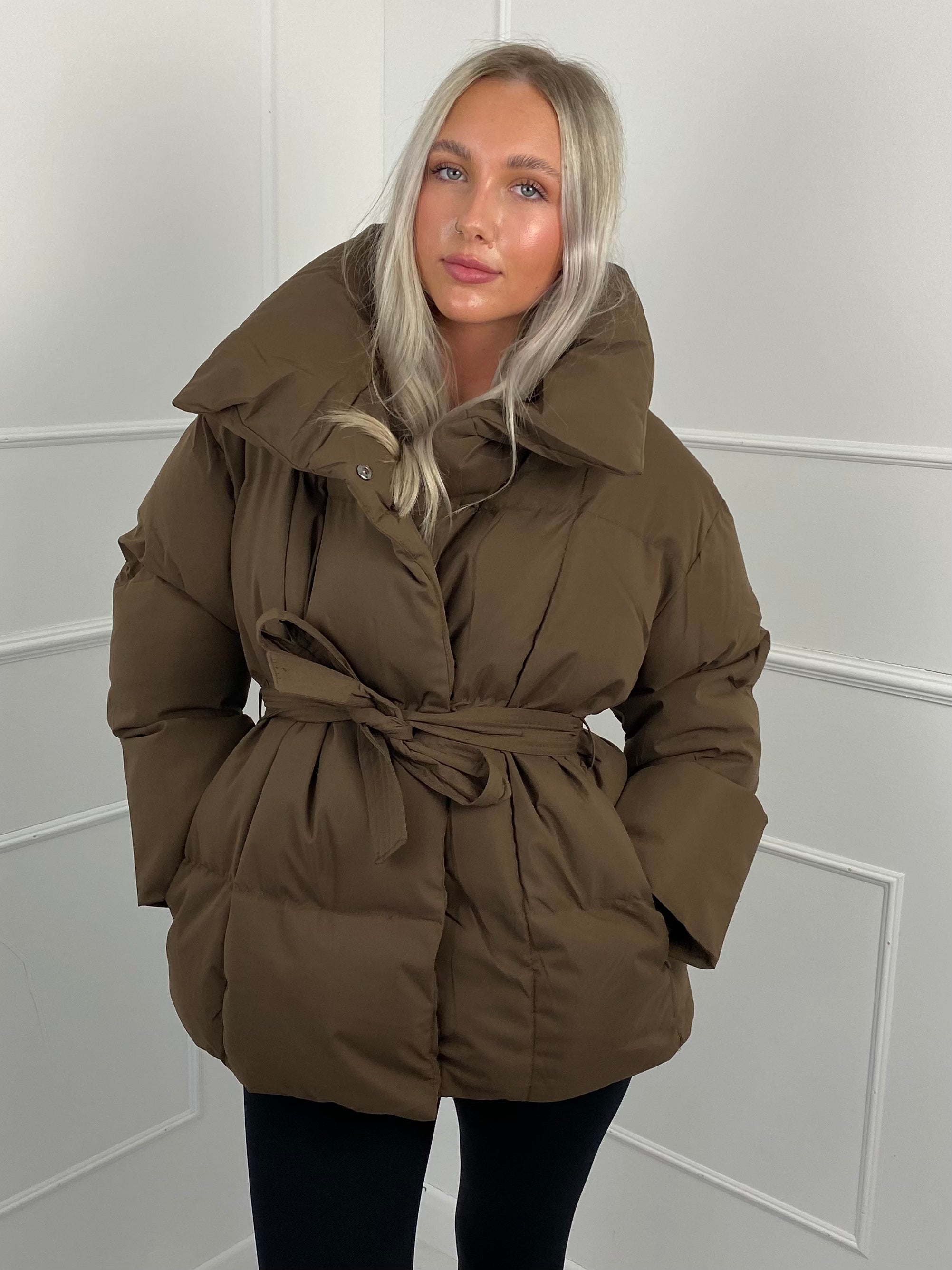 Karyl - Short jacket with belt and pockets