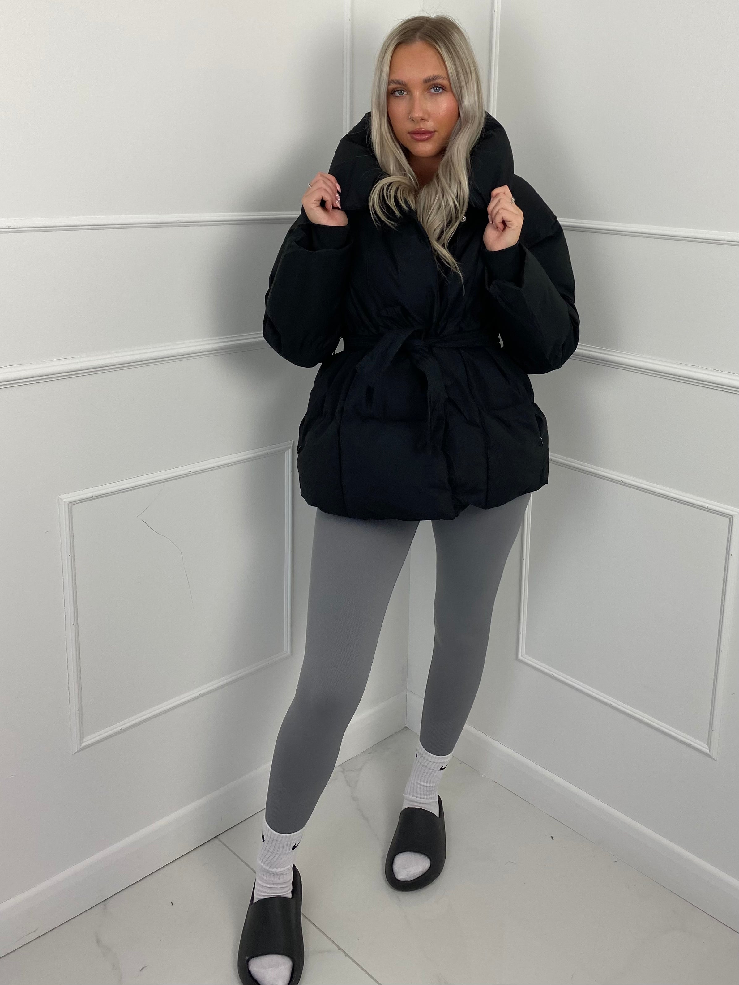Karyl - Short jacket with belt and pockets