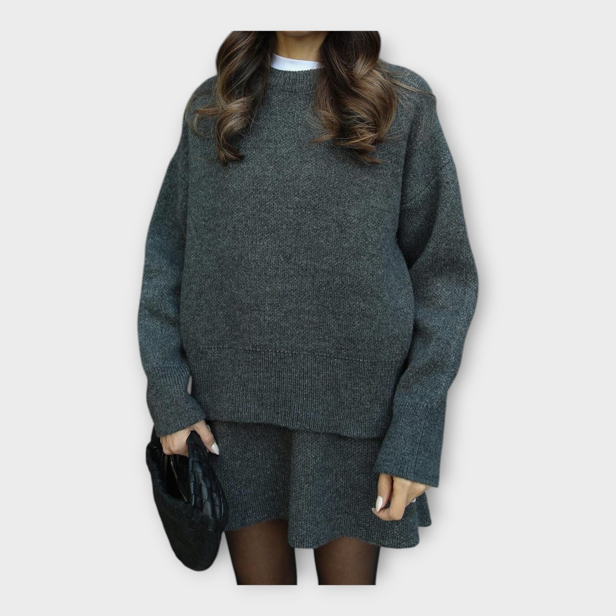 Knitted Blouse and Skirt Set with a Modern Line