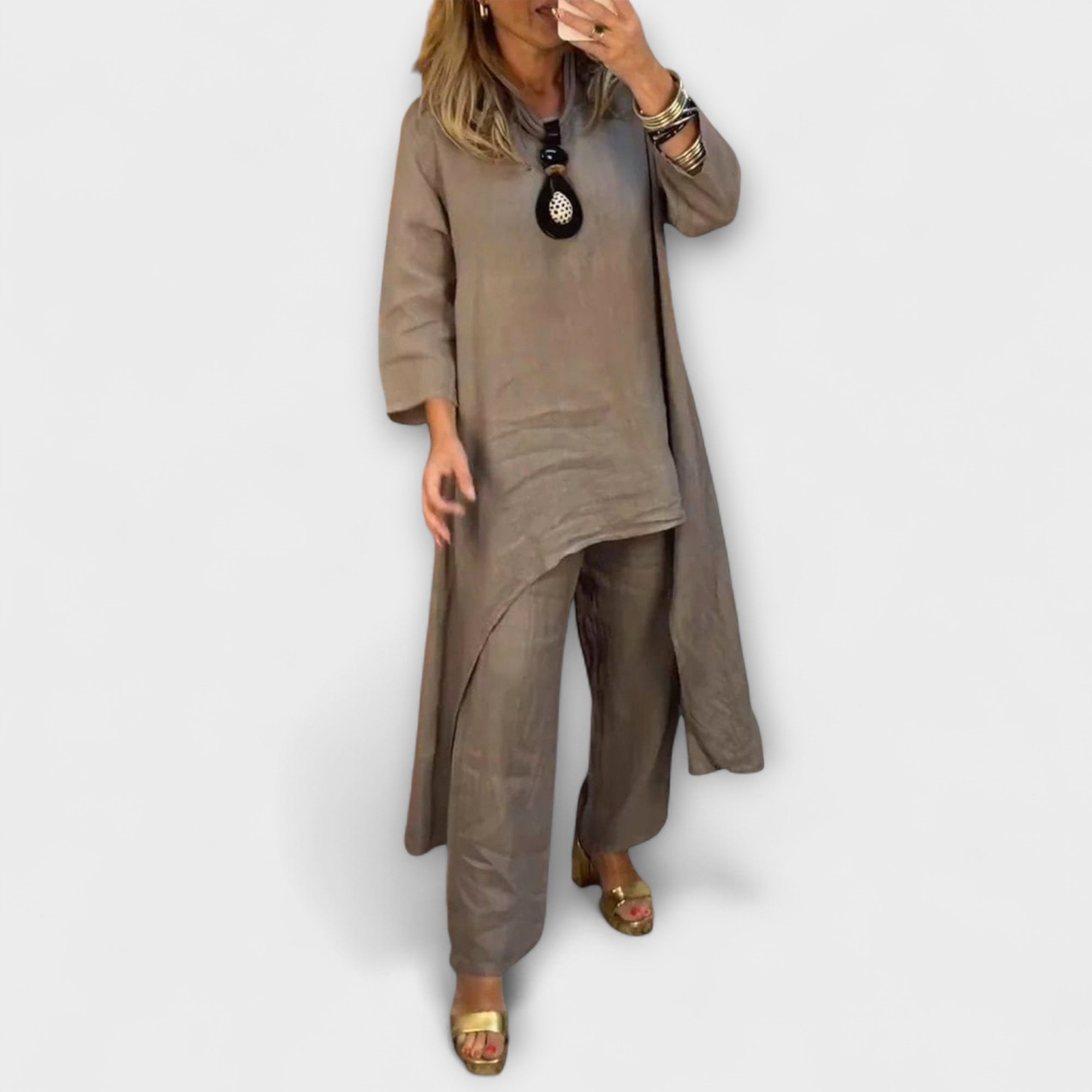 Tabea - Linen dress with round neckline