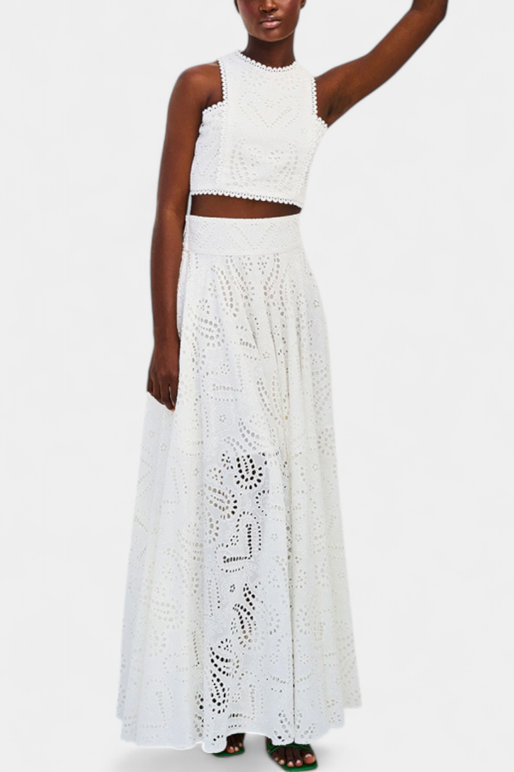 Danitza Romantic Set with Lace and Perforated Floral Design