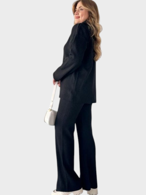 Majbritt | Winter Clothing Set with High Neck and Zipper