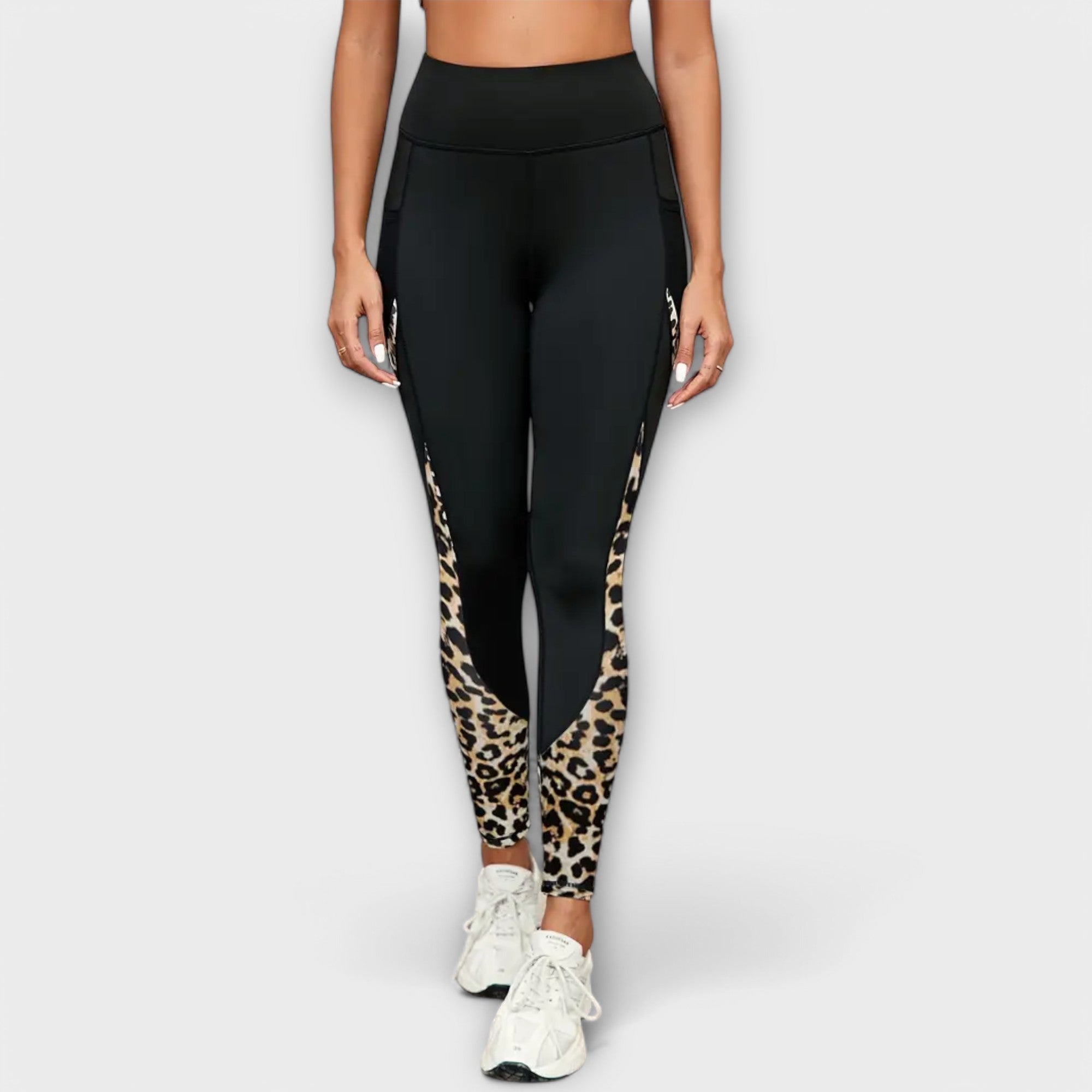 High-waisted leggings with leopard print