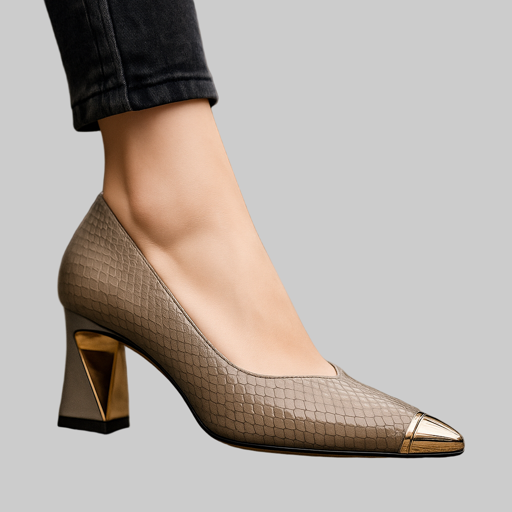 Podpatky Amanda se zlatou špičkou