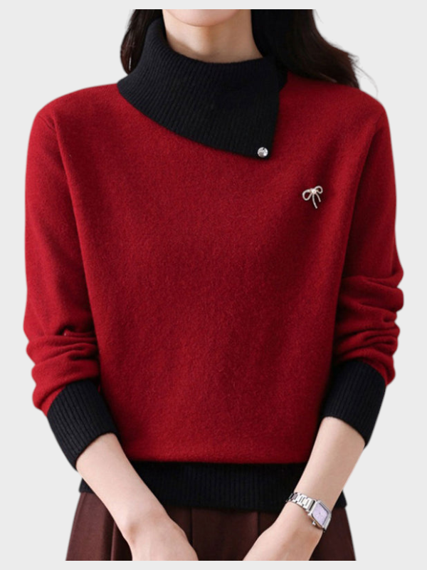 Solvej | Classic Knitted Sweater with High Neck and Contrast Panel