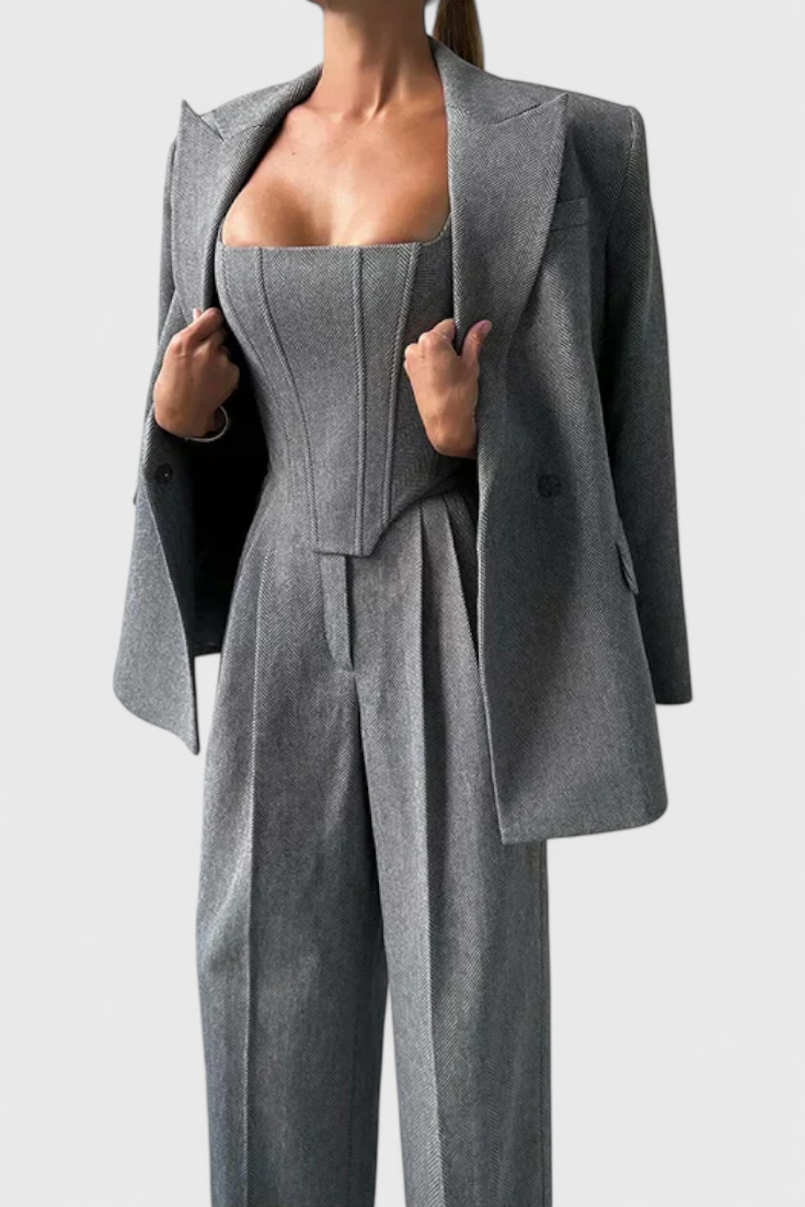 Evena Pantsuit for Confident Elegance