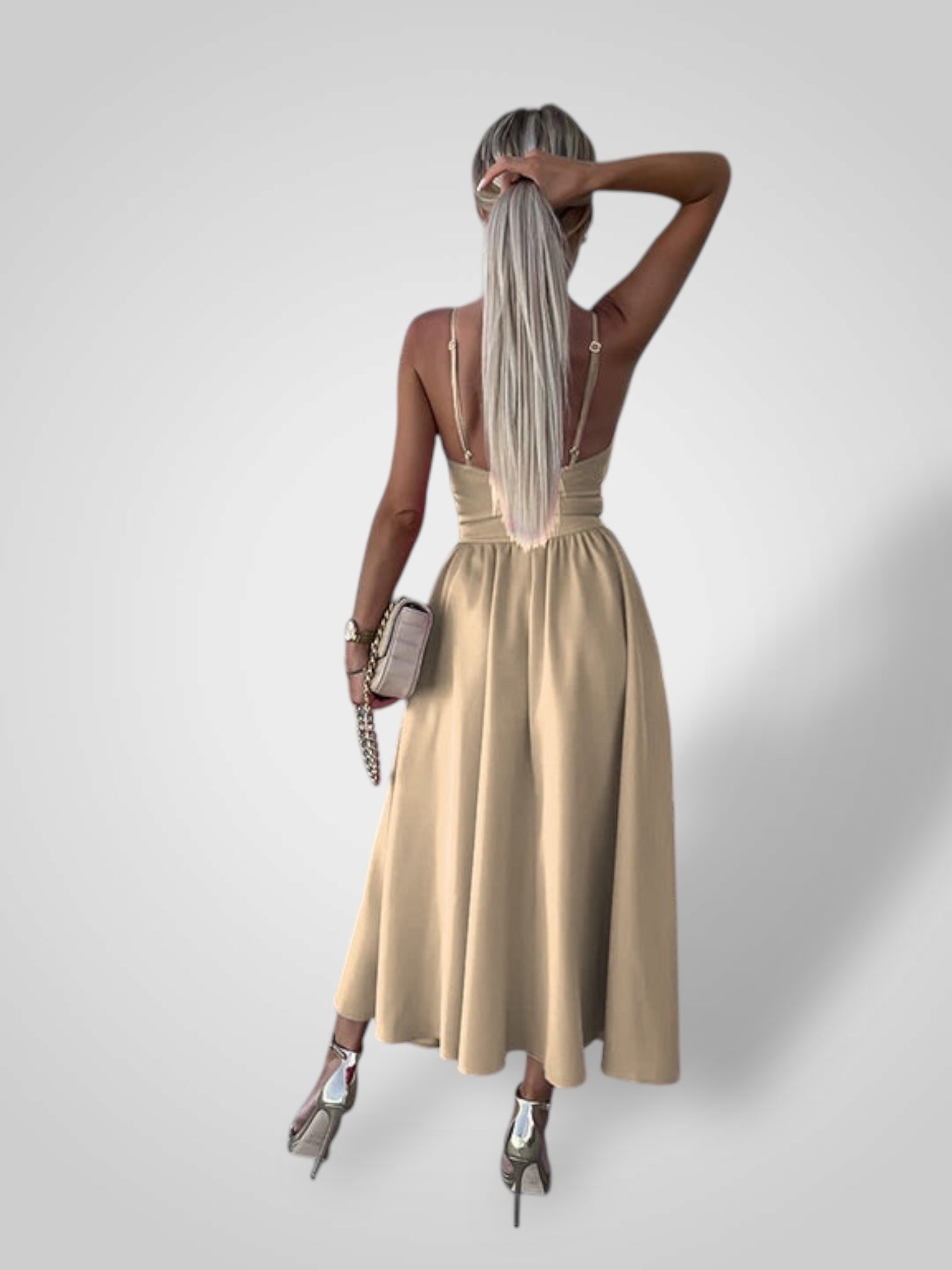 Evi | Dámské šaty s tenkými ramínky a vysokým rozparkem