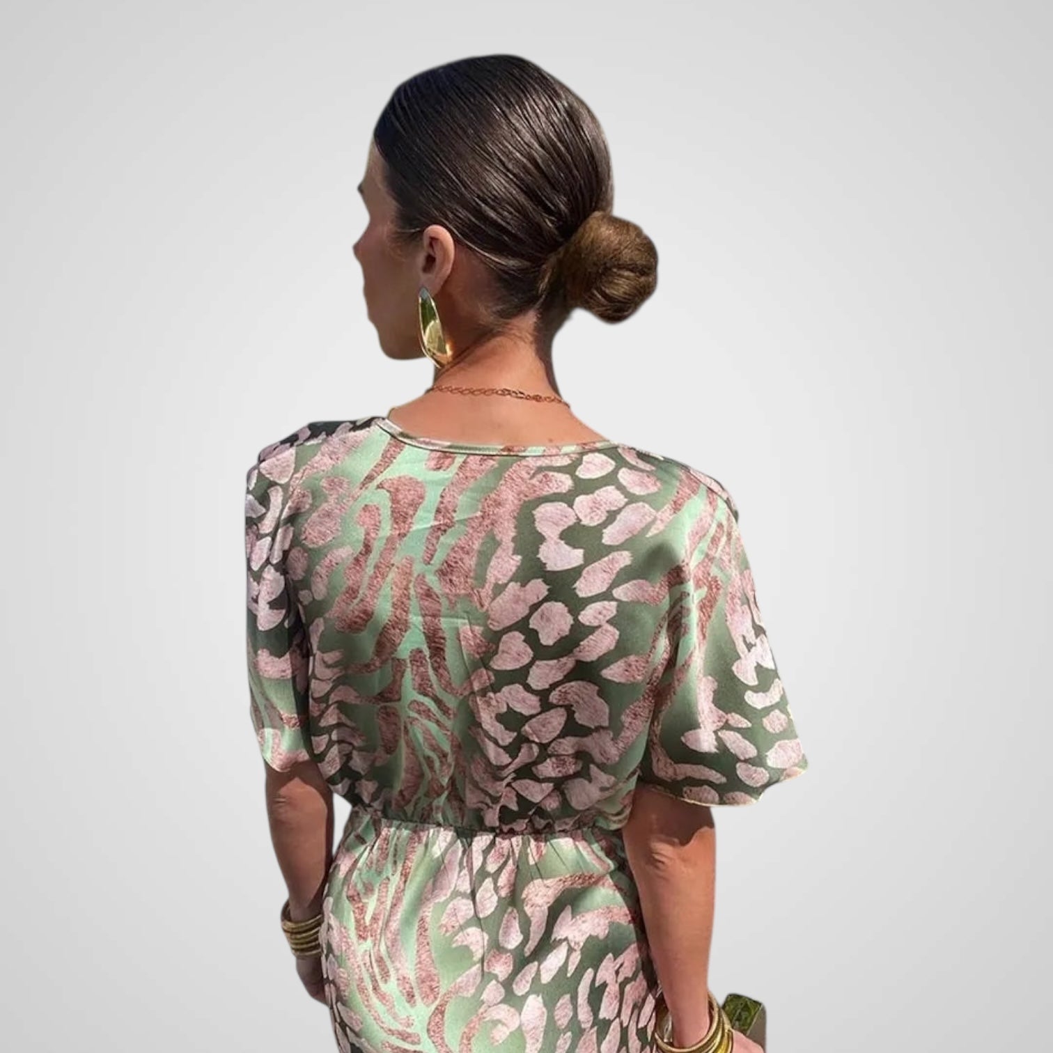 Verity | Elegantní zavinovací šaty