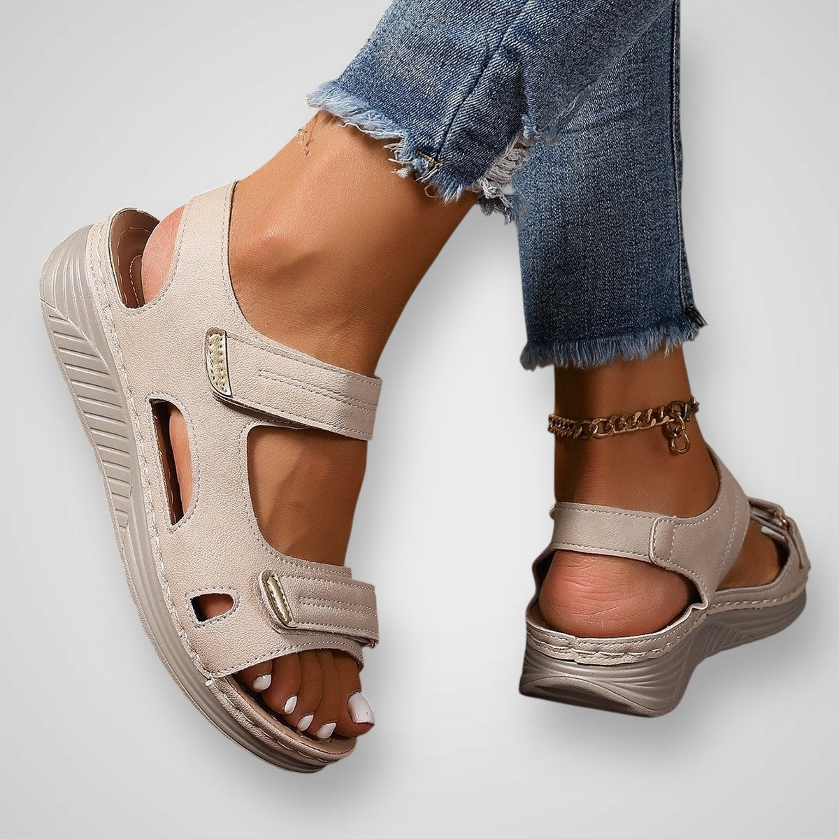 Fame - Orthopedic women's platform sandals with strap