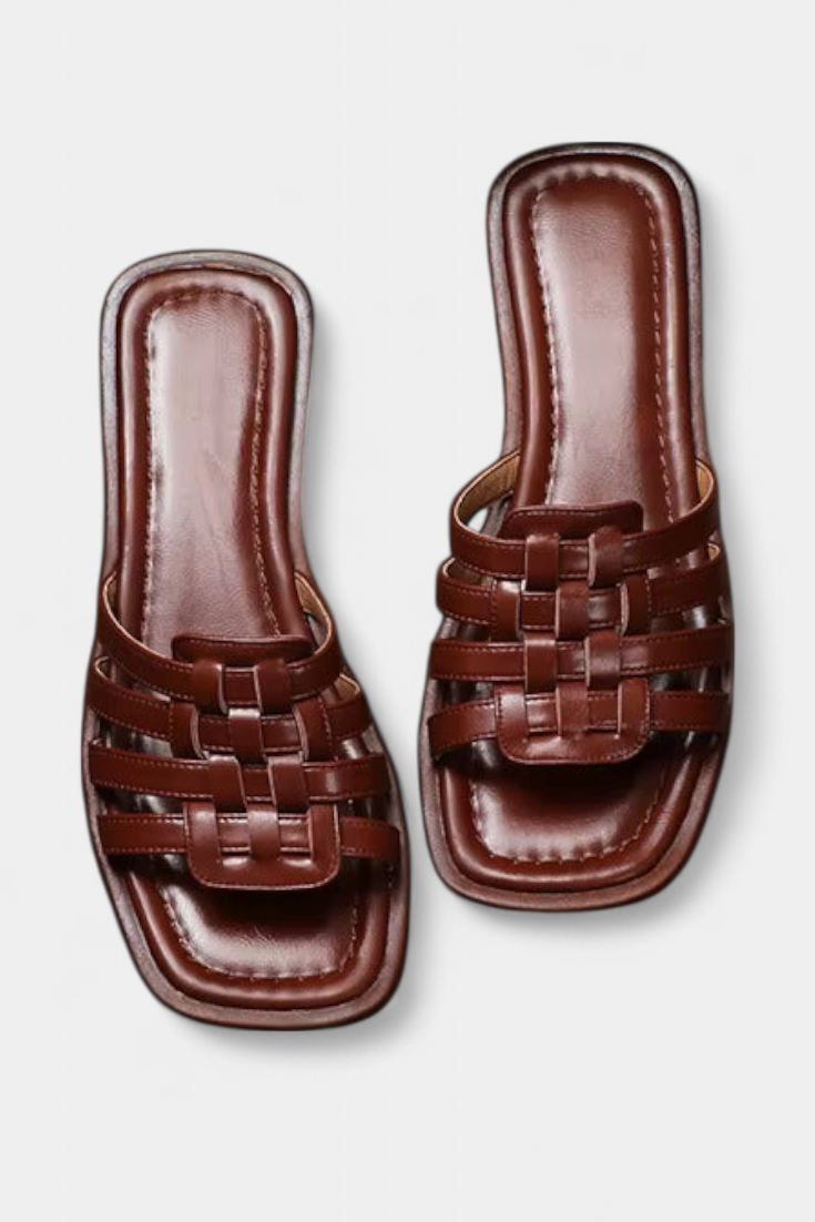 Roma Flat woven sandals