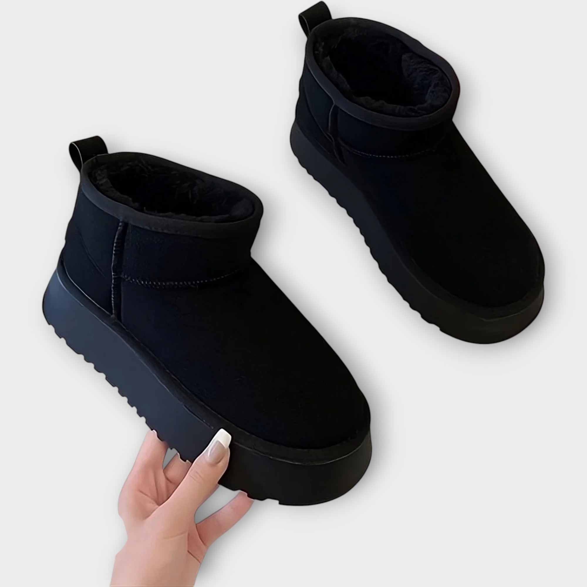 Comfortable Suede Boots with Rich Lining